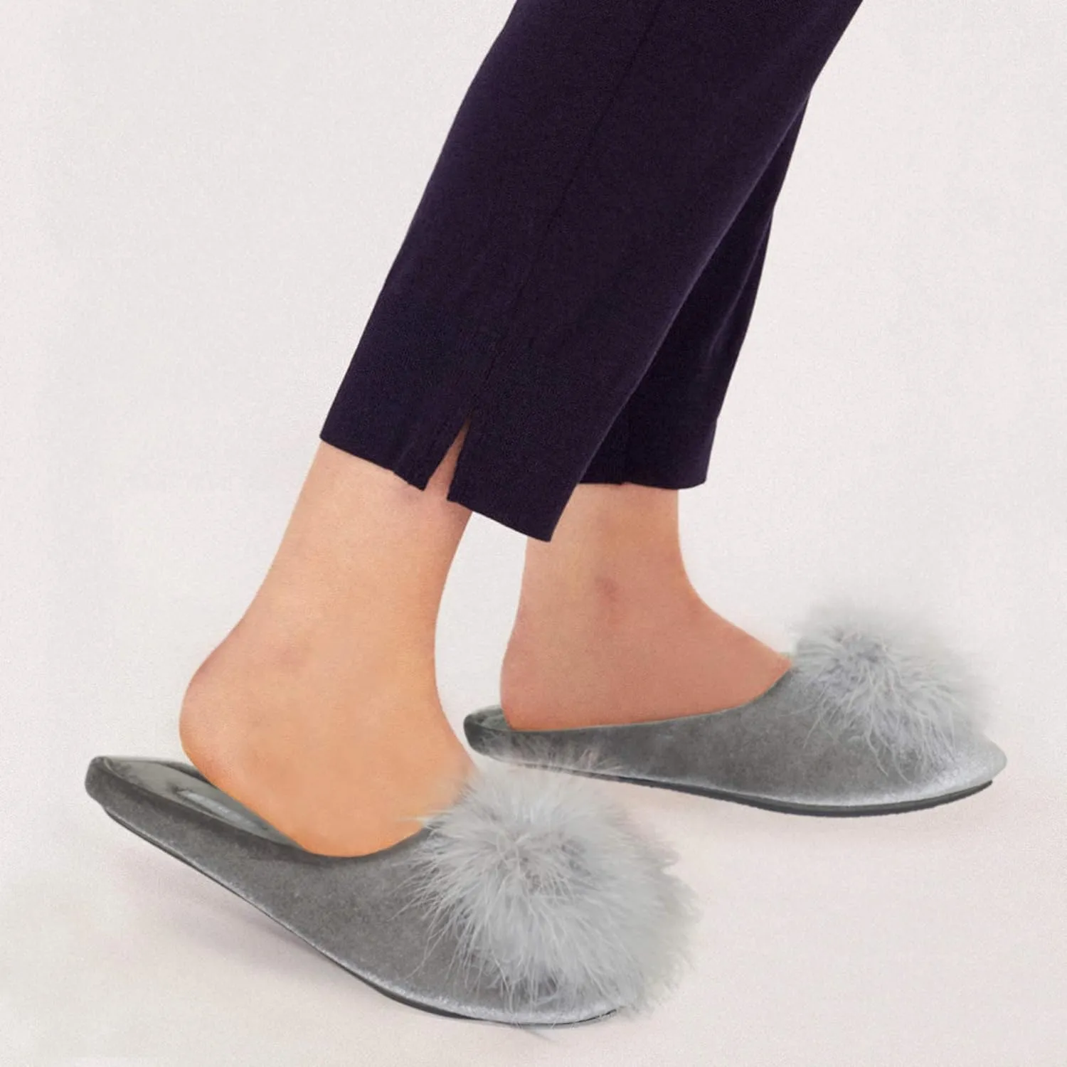 BCTEX COLL Women's Cozy Velvet Memory Foam House Slipper, Ladies Fuzzy Bedroom Slipper Non-slip Sole