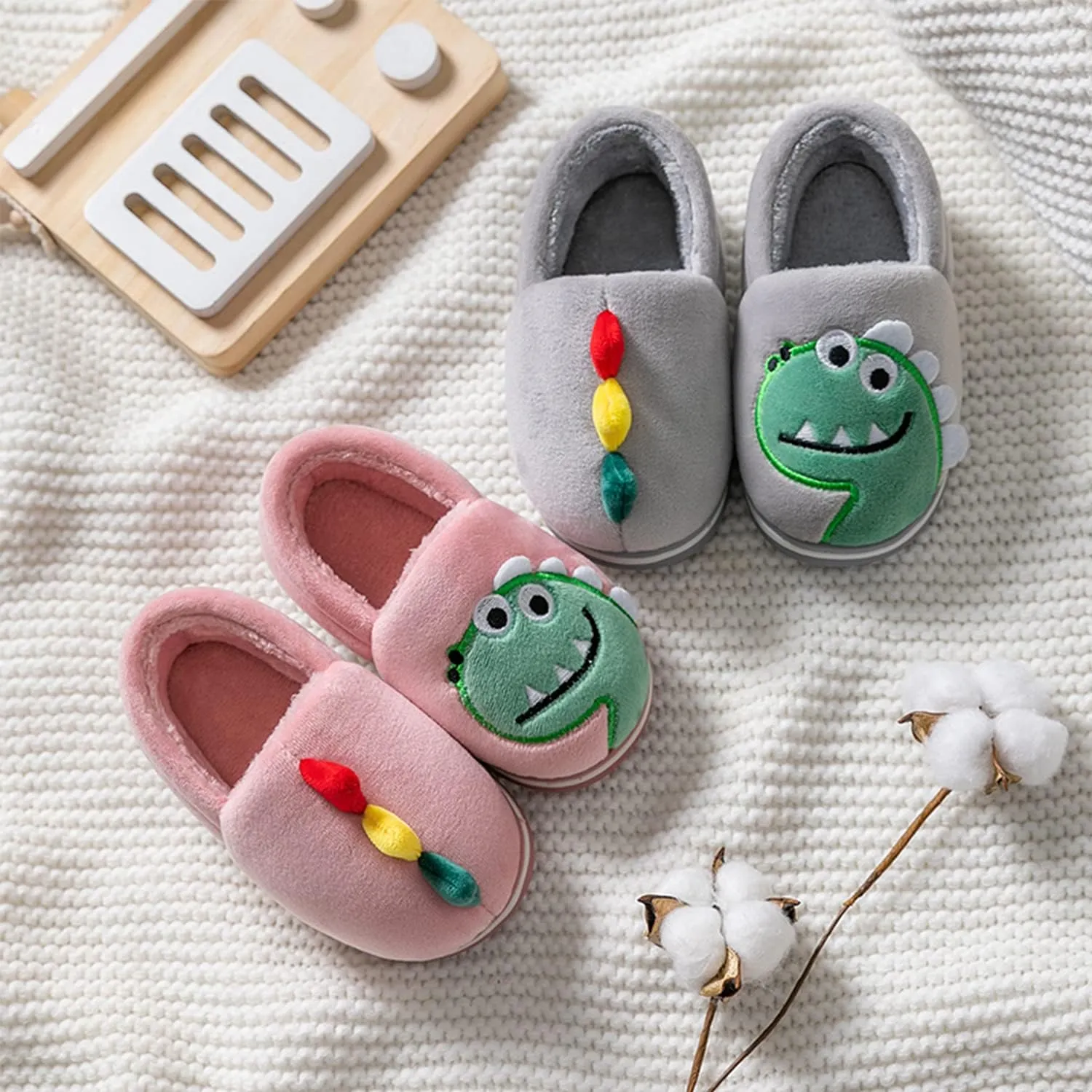 Boy's Girls Cute Dinosaur Warm Slippers - Kids Soft Plush Lined House Indoor Slip on Shoes