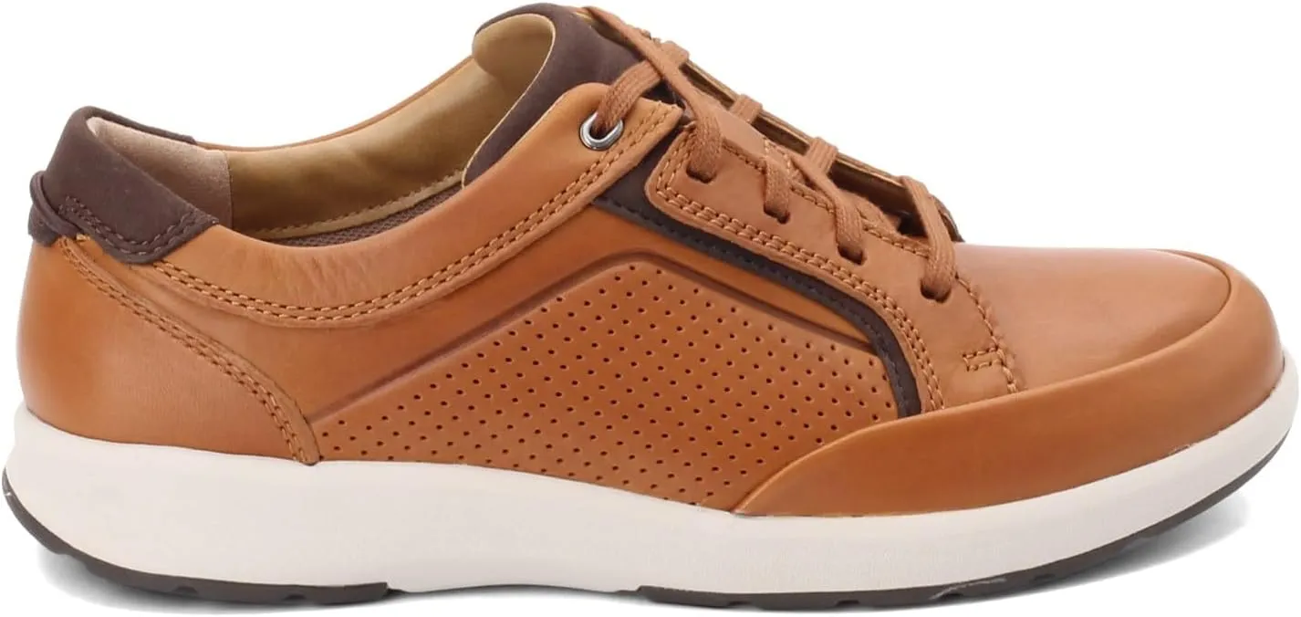 Clarks Men's Un Trail Form Sneaker