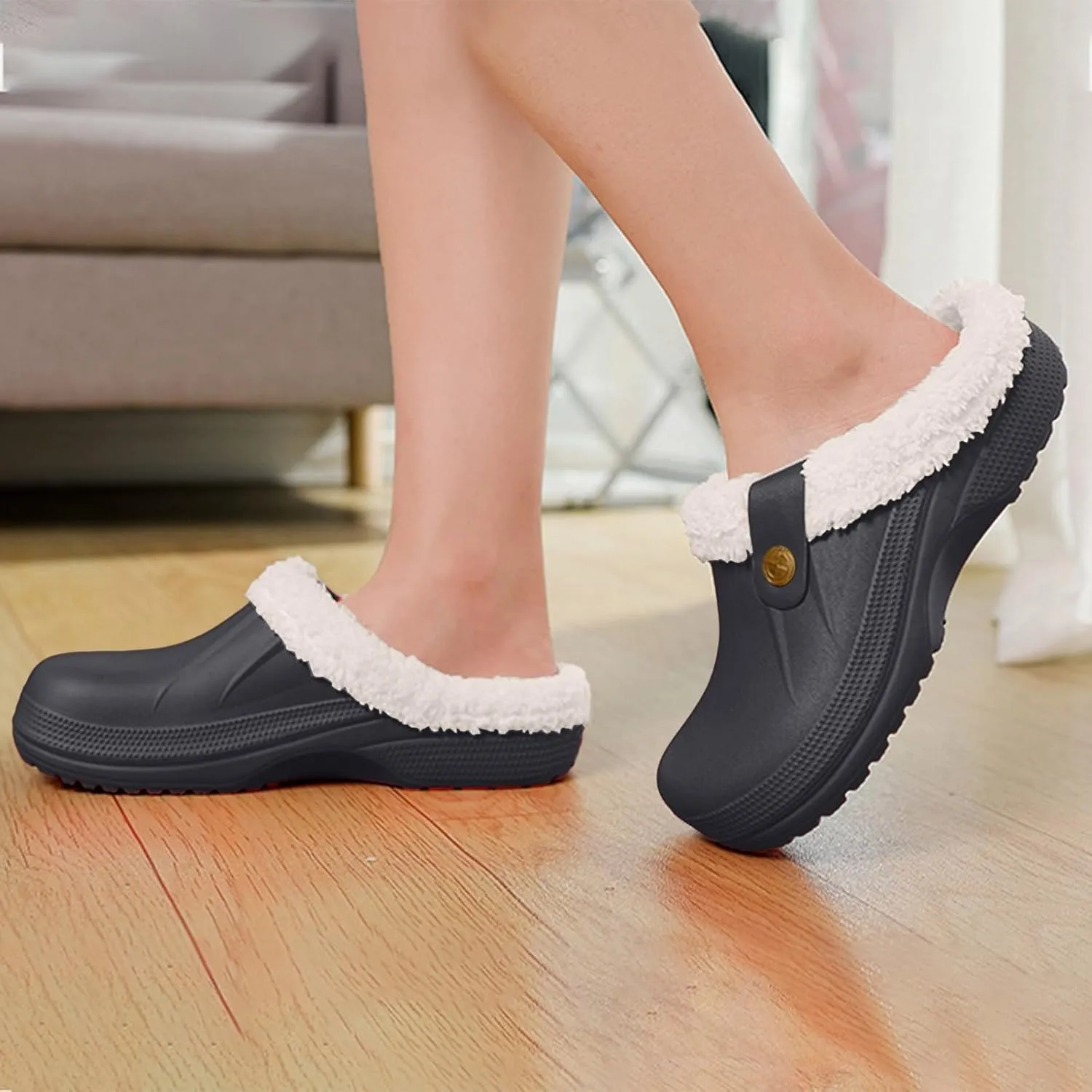 Clog Slippers for Women and Men Fur Lined Clogs Memory Foam Warm Fuzzy Slippers Winter Waterproof Indoor Outdoor Slipper