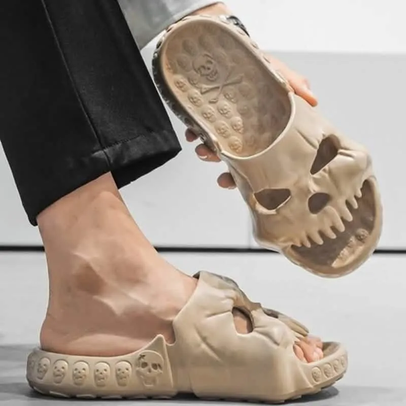 ComfySkull©