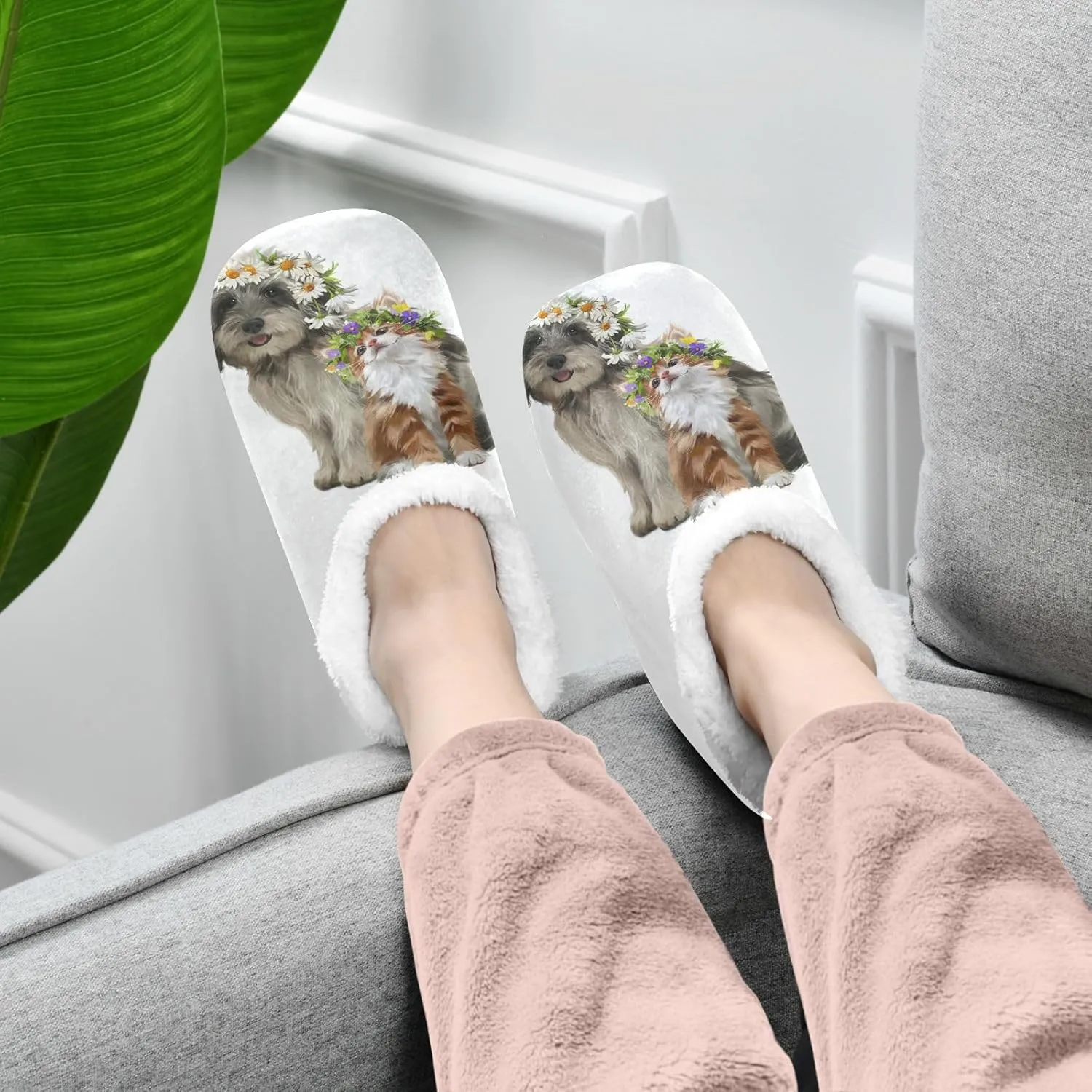 Dussdil Puppy Kitten Flowers Wreath Home Winter Slippers Spa Travel House Slipper Soft Memory Foam Slipper Non Slip for Women Men Hotel Bedroom Shoes Slippers M