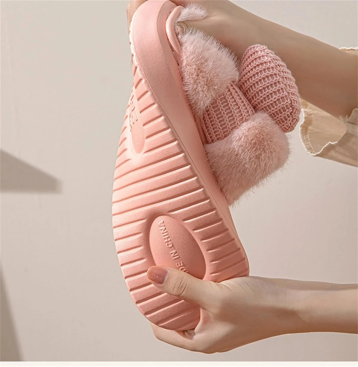 Indoor/Outdoor Slippers - Men's & Women's Cute Knitted Butterfly Plush Bow Design Slippers