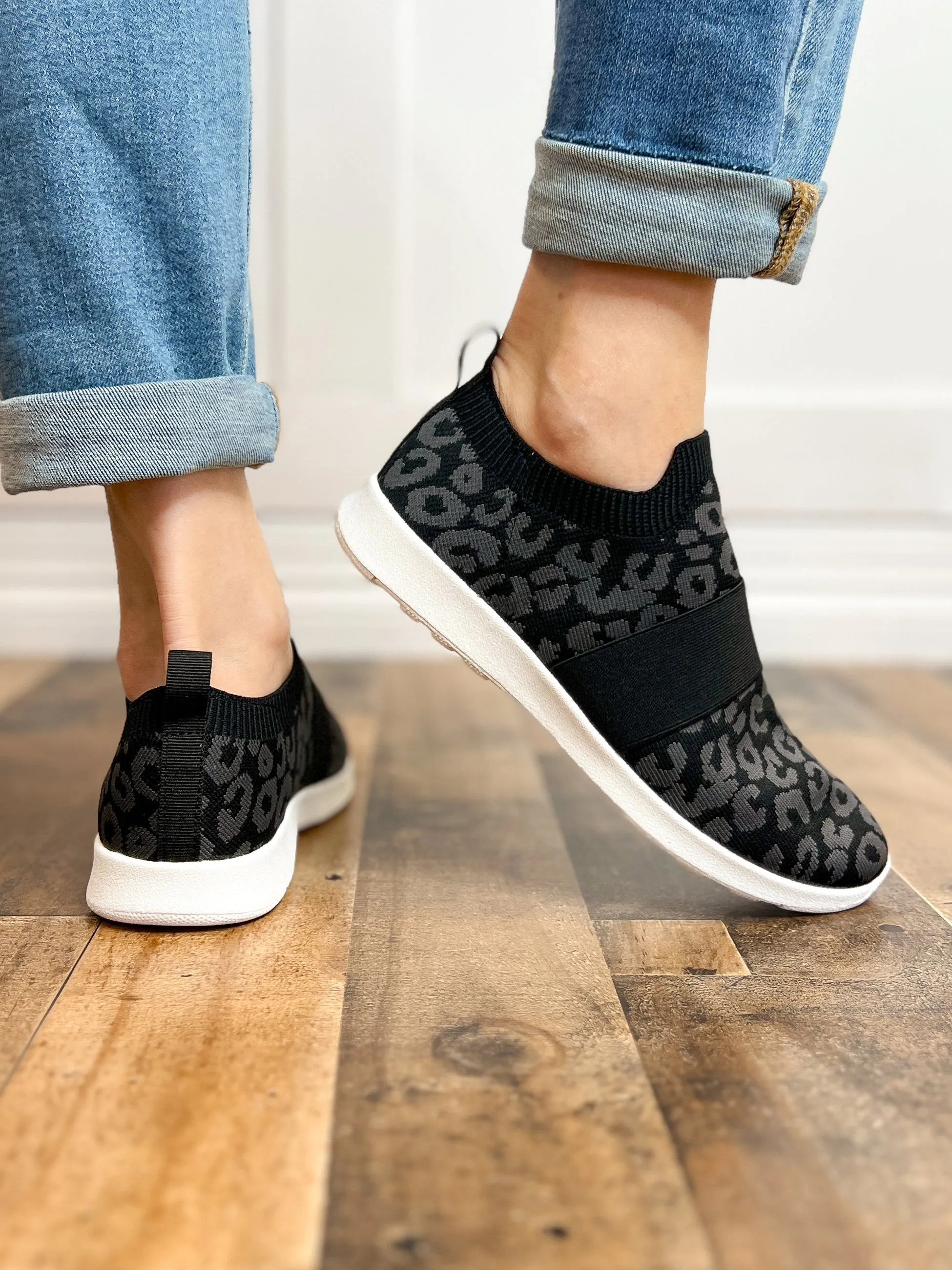 Jia - Lifestyle Summer Sneaker in Black