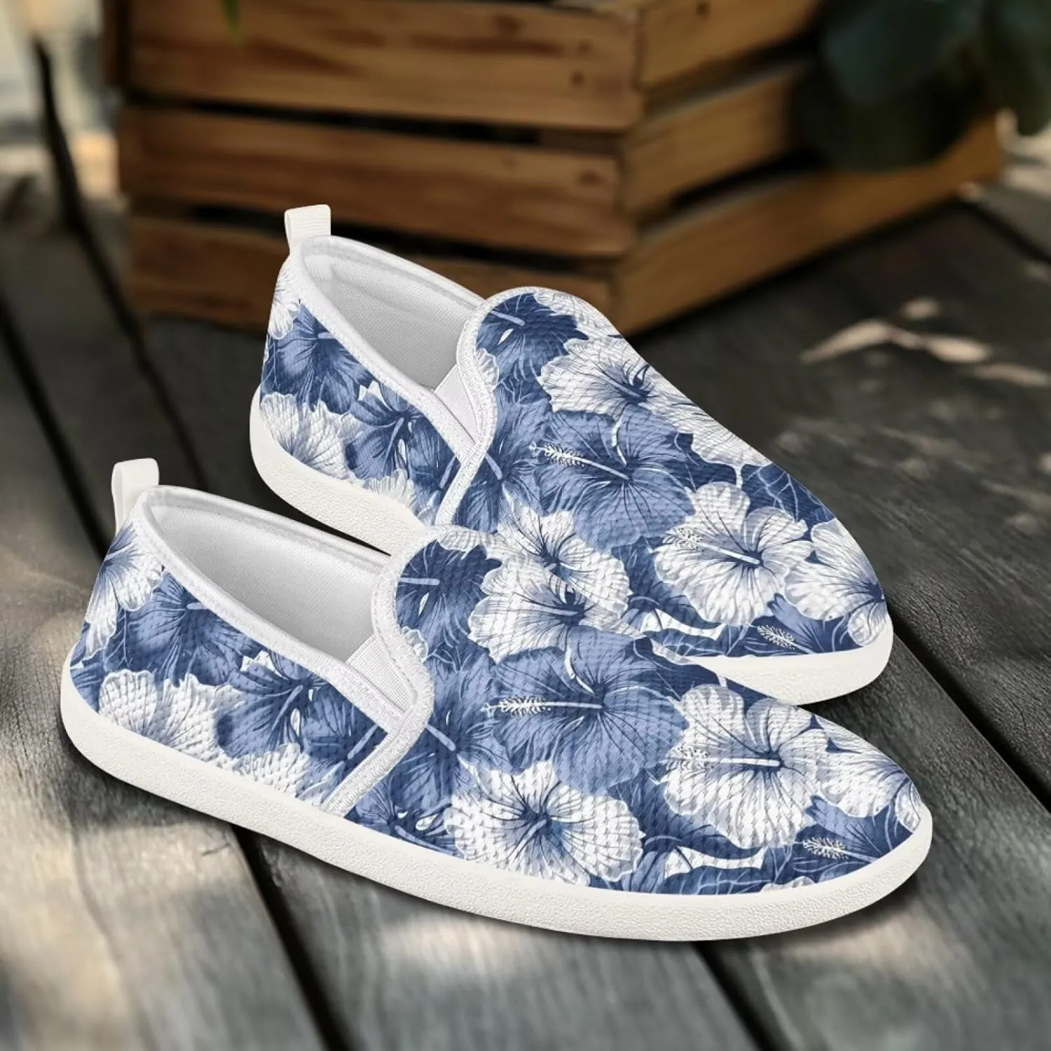 JoyLamoria Women's Ladybug and Daisy Rainbow Print Flats Shoes Leisure Shoes Slip On Work Shoes Comfort Walking Shoes for Travel
