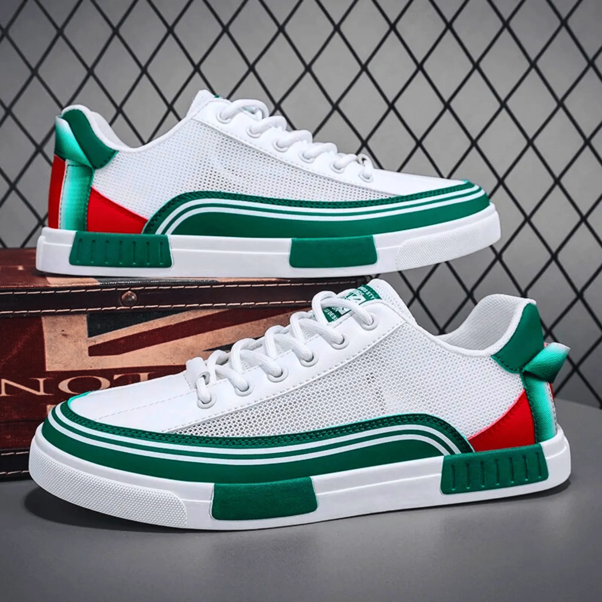 Kensington Aero Sneaker