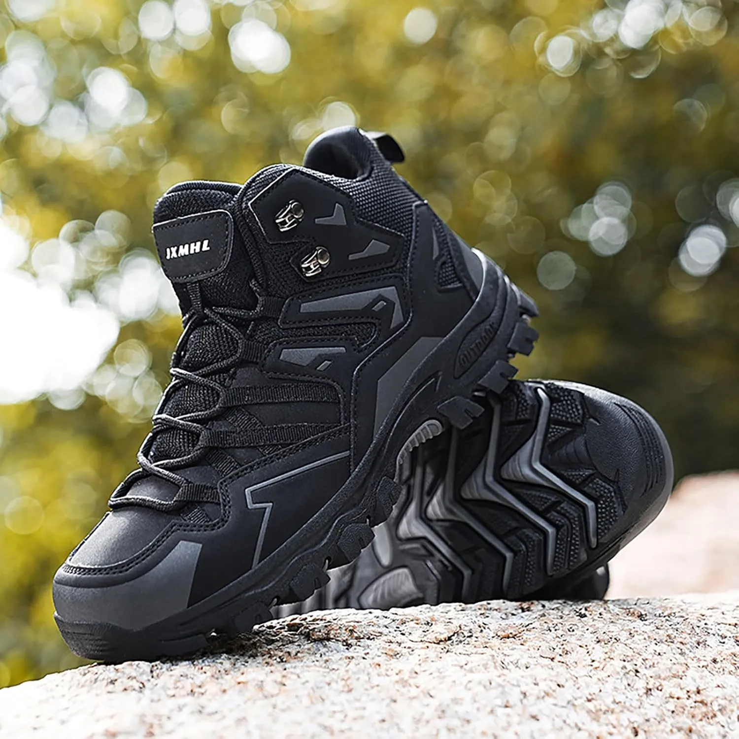 Lightweight Shoes Men and Winter Hiking Shoes High Top Climbing Hiking Outdoor Casual Sports