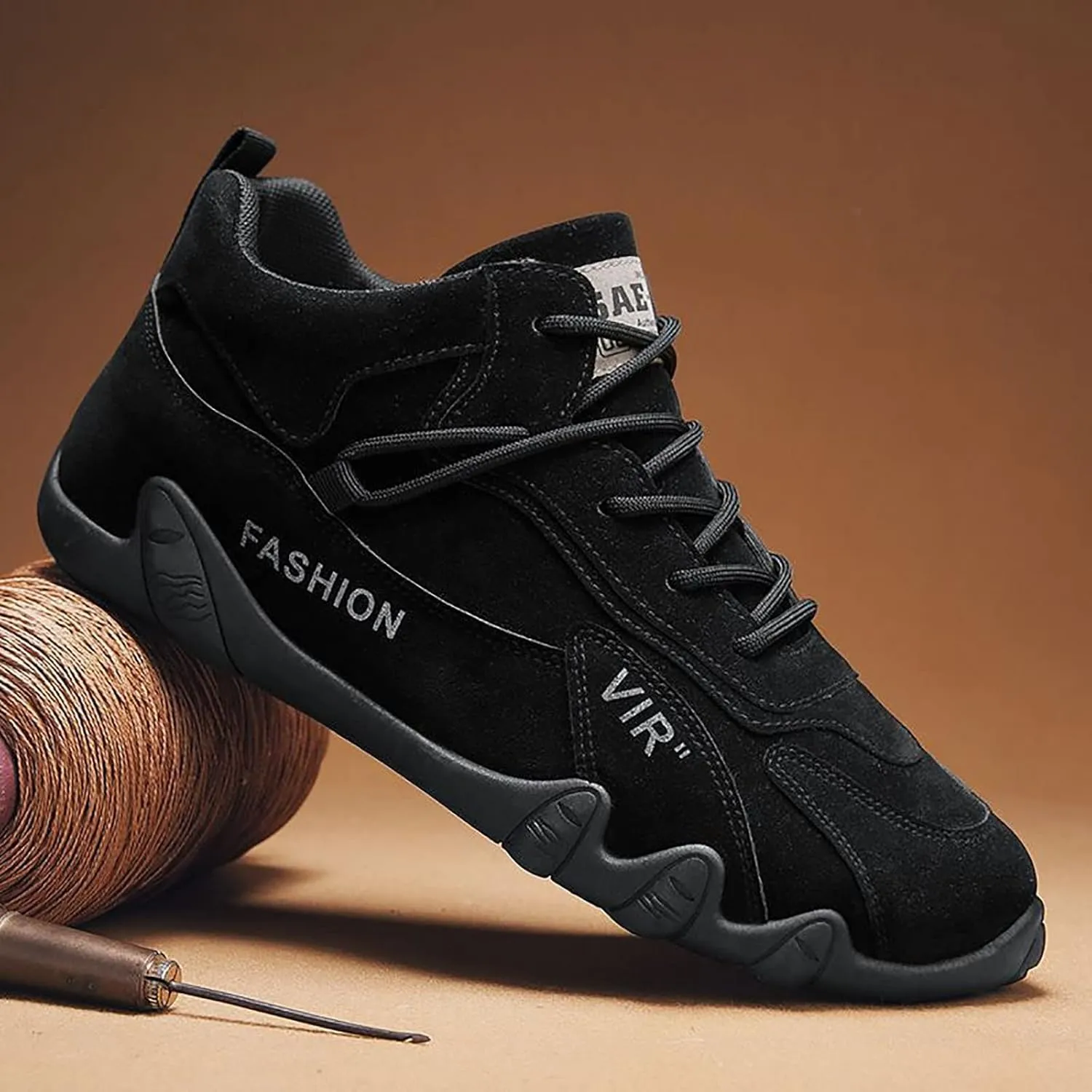 Men's Lightweight Non Slip Barefoot Shoes Lace Up Comfortable Light-Weight Shoe Men's Comfortable Canvas Shoes