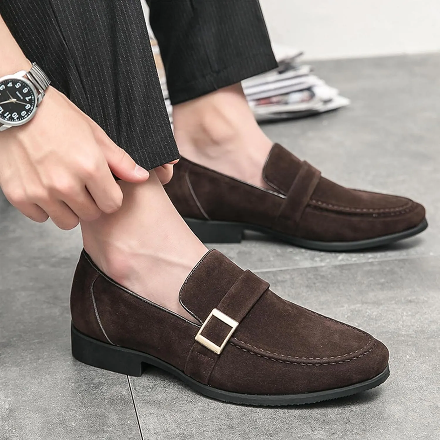 Men's Suede Penny Loafers Fashionable Metal Buckle Luxury Banquet Party Dress Shoes Comfortable Slip-On Moccasin Driving Loafers