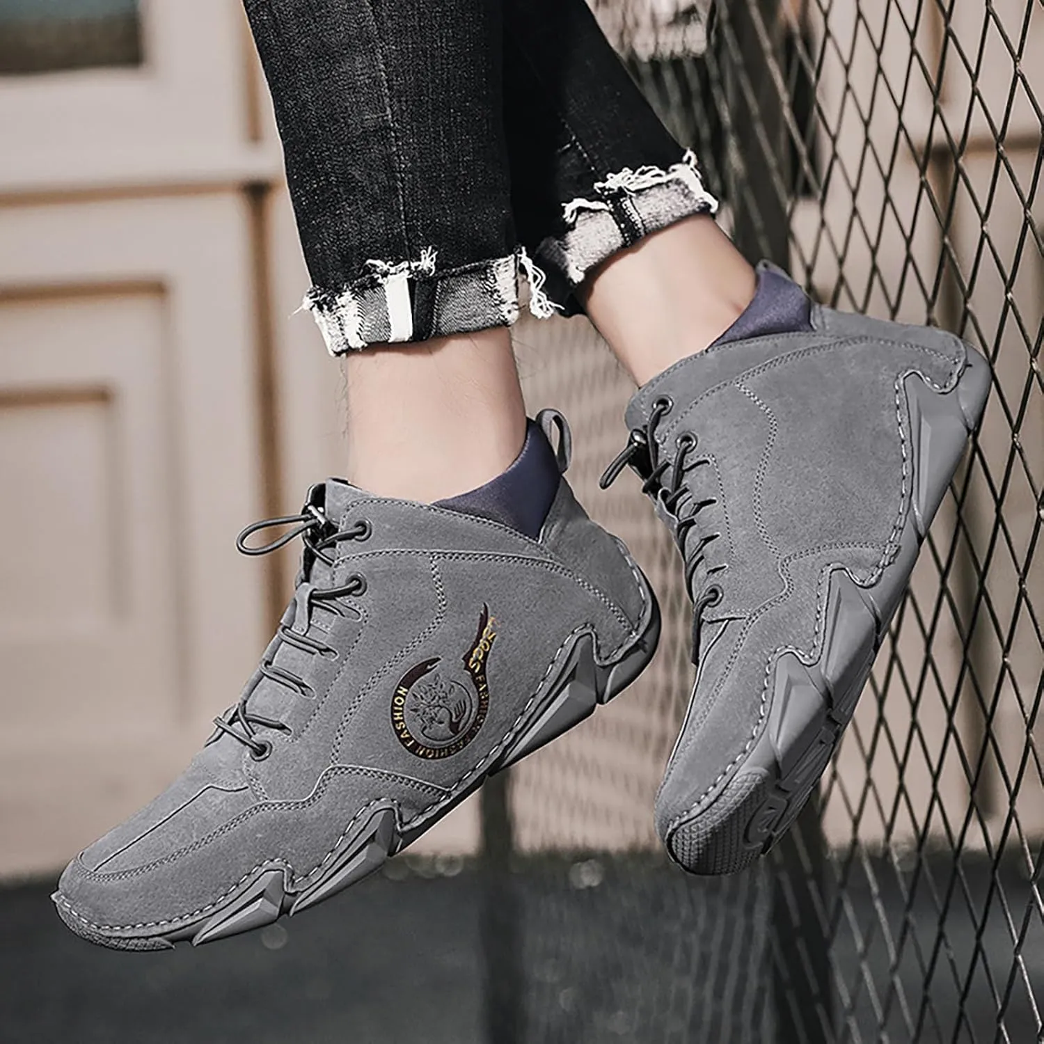 New Winter Men's Padded Leather Korean High Top Short Boots Sport Shoes Sneaker Shoes Men Men Shoes Men Shoes