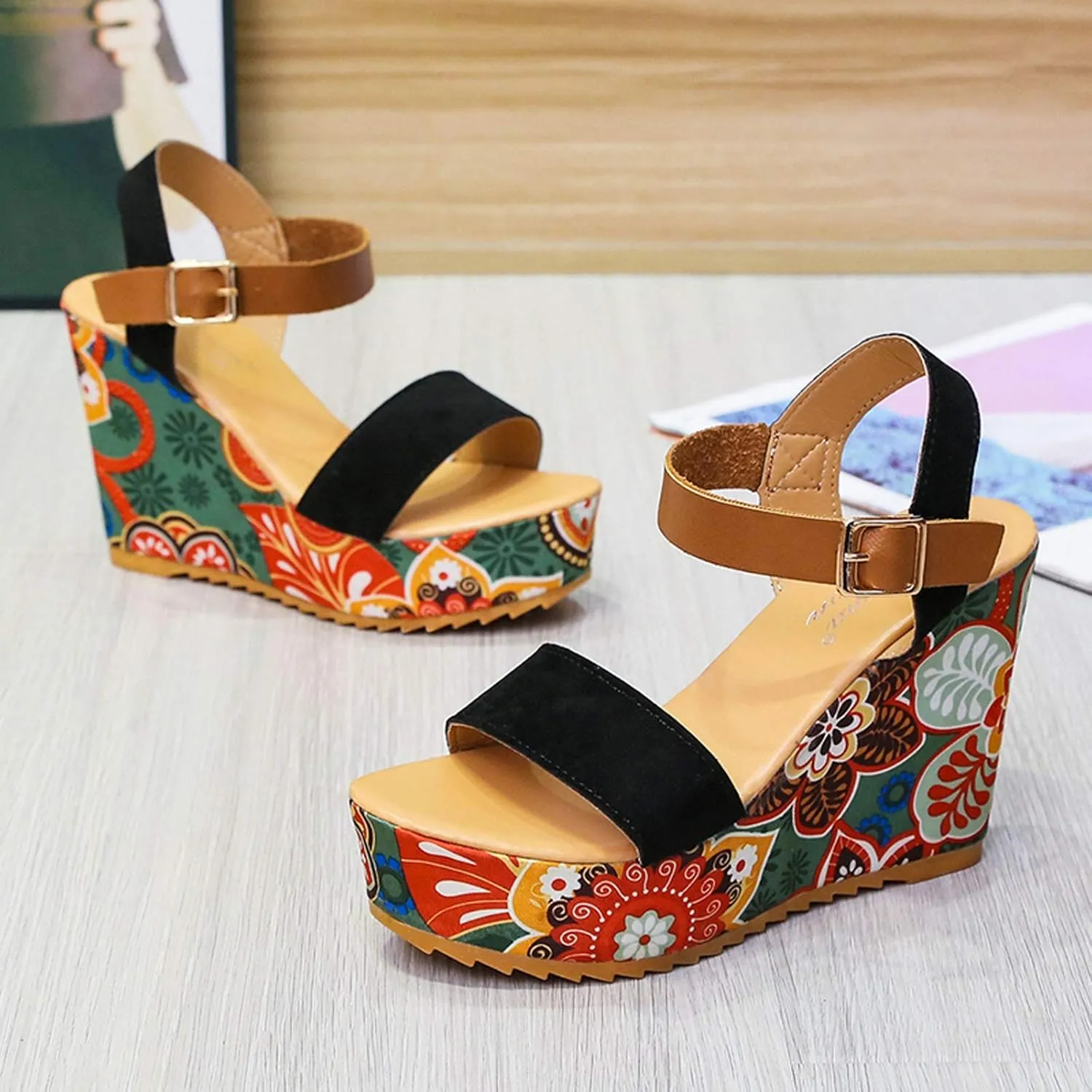 oiangi Womens Flower Print Wedge Sandals Summer Fashion Casual Ankle Straps Buckle Open Toe Chunky Platform Sandals Comfortable Breathable Ladies Shoes