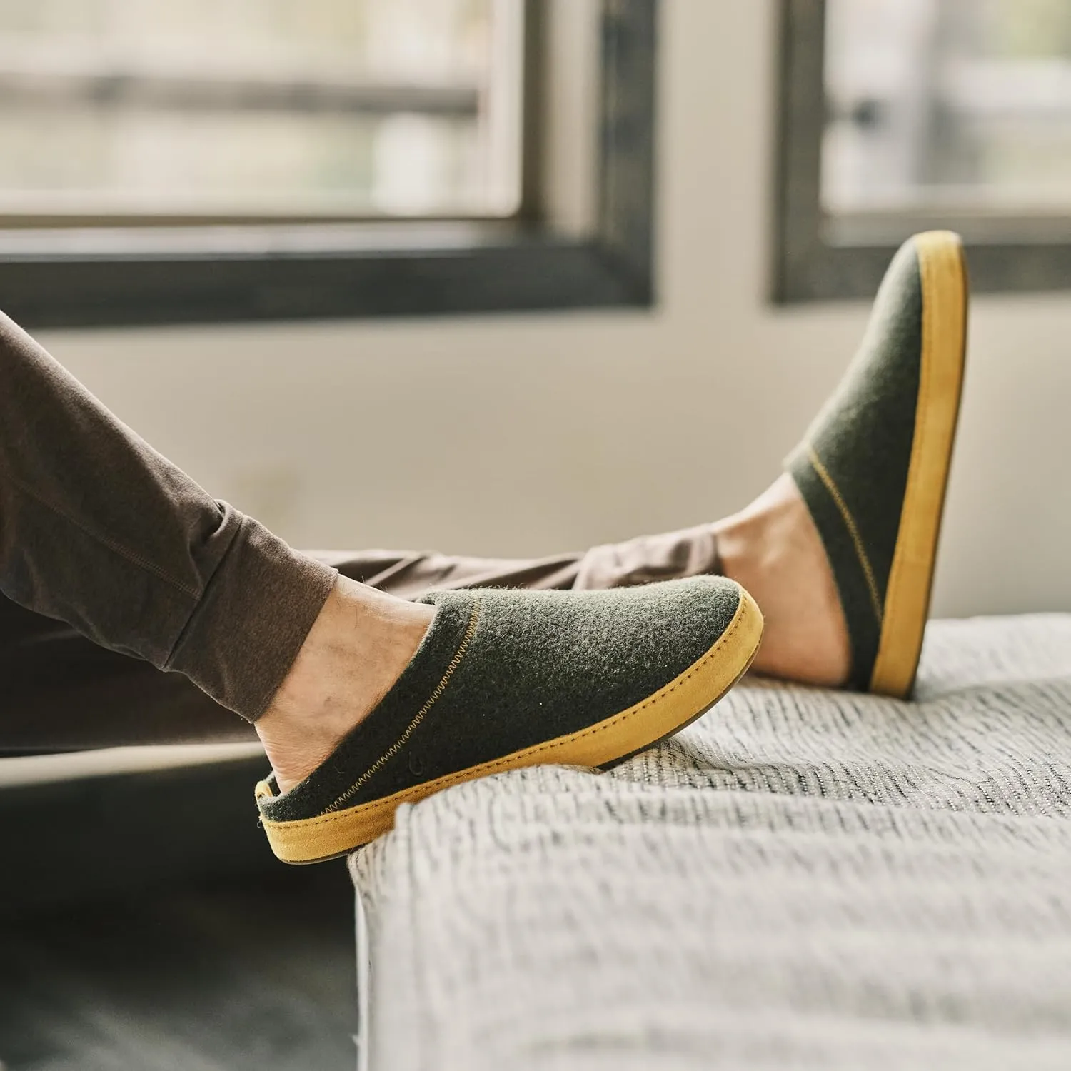 OLUKAI Hamani Hulu Men's Wool Mule Slippers, Soft & Comfortable Slippers with Premium Materials, Sheepskin Shearling & Italian Felt, All-Day Wear