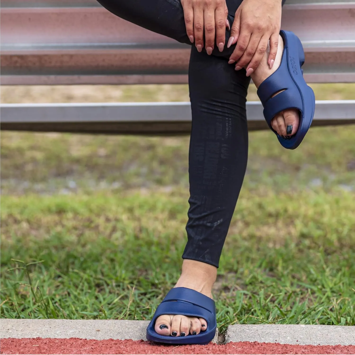 OOFOS Unisex-Adult Ooahh Slide Slipper