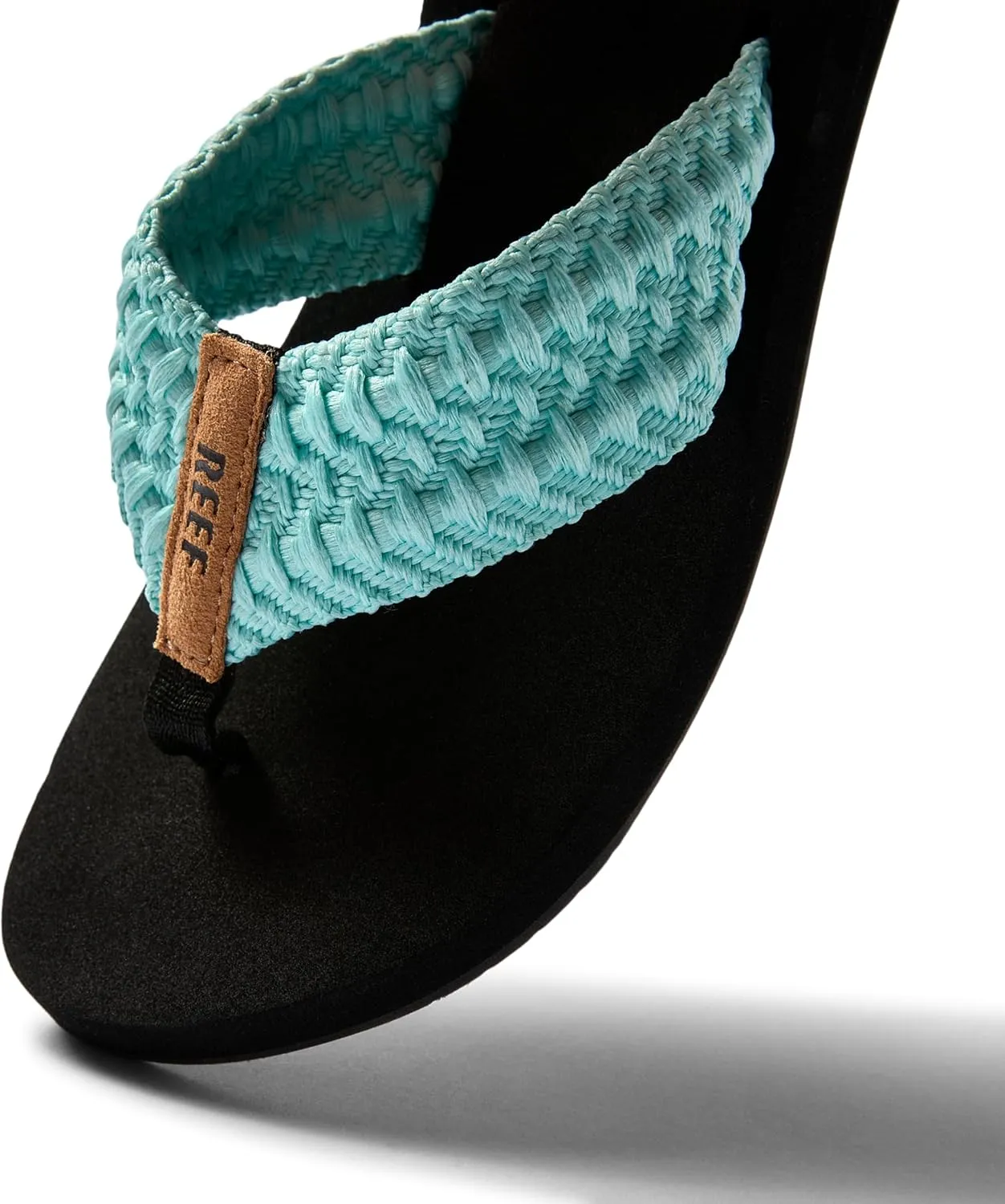 REEF Cushion Threads Women's Flip Flop, Ultra Soft Cushion Footbed, Arch Support