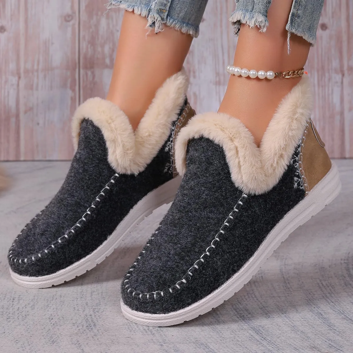 Slippers for Women & Men Indoor and Outdoor Winter Warm Fuzzy House Boots Slip On Sneakers for Cozy Feet Wide Slipper Shoes Unisex
