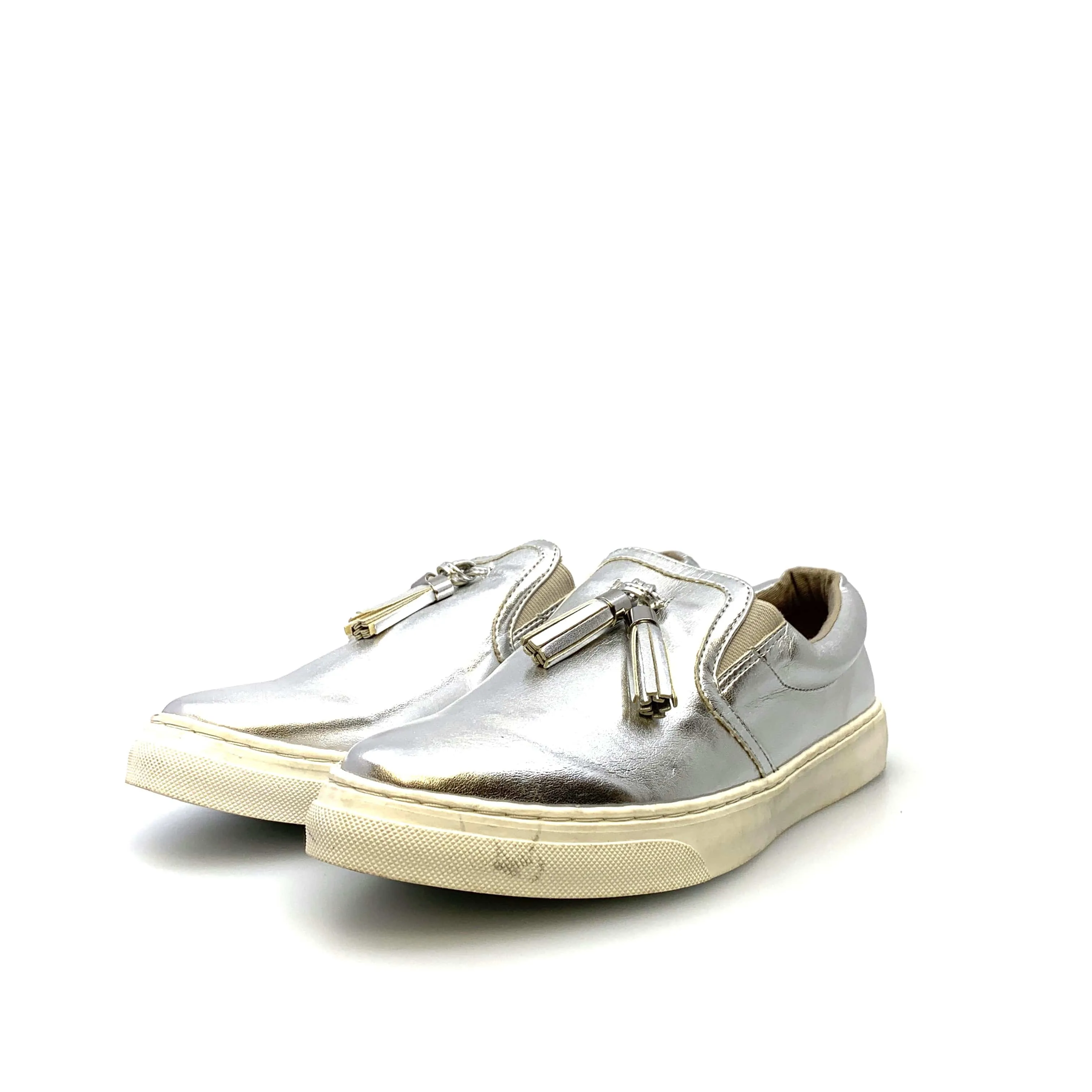 SODA Womens Size 11 Silver Tassled Loafer Sneakers
