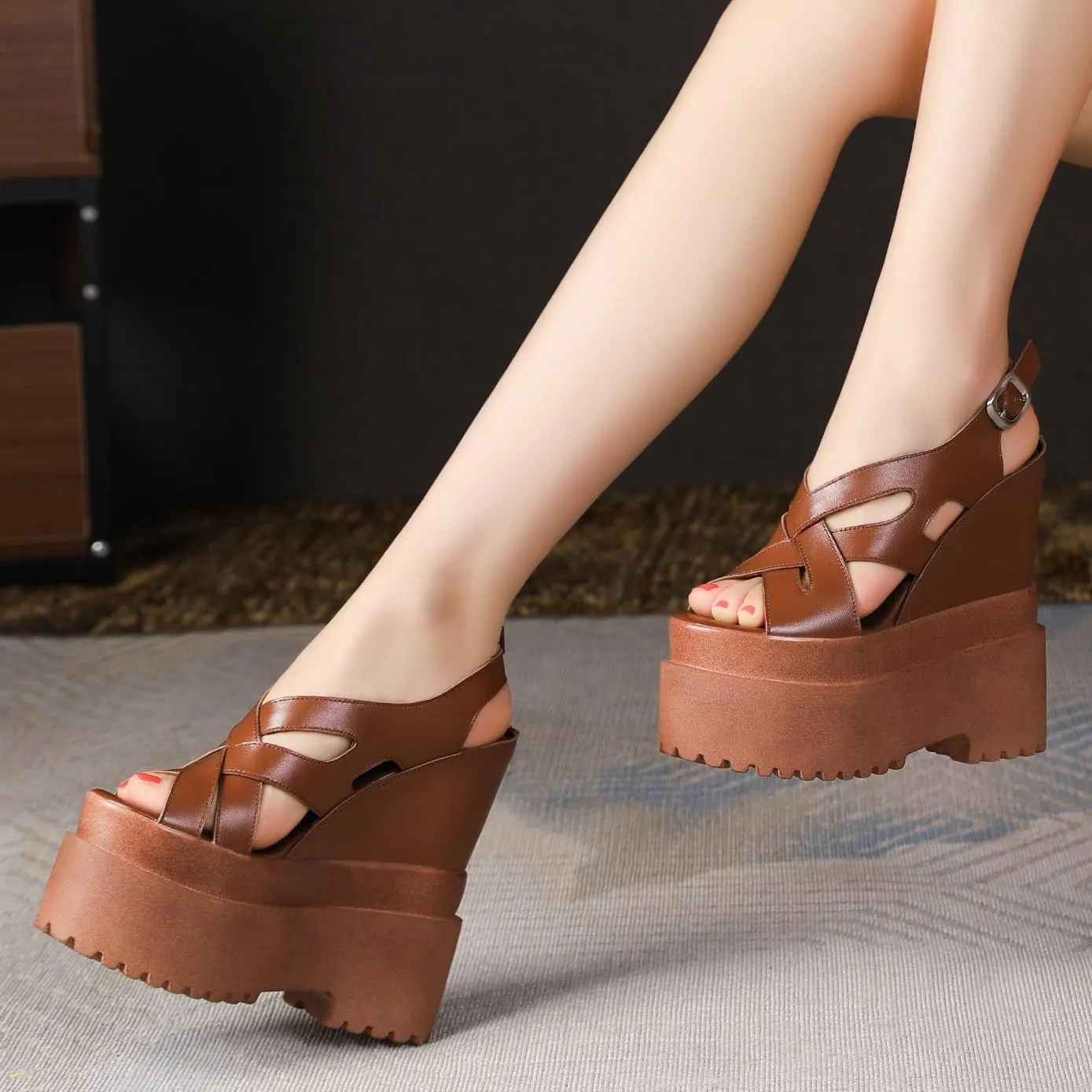Summer New Retro Super High Wedges Heels Platform Peep Toe Cross-tied Buckle Strap Genuine Leather Women Gladiator Sandals 240306