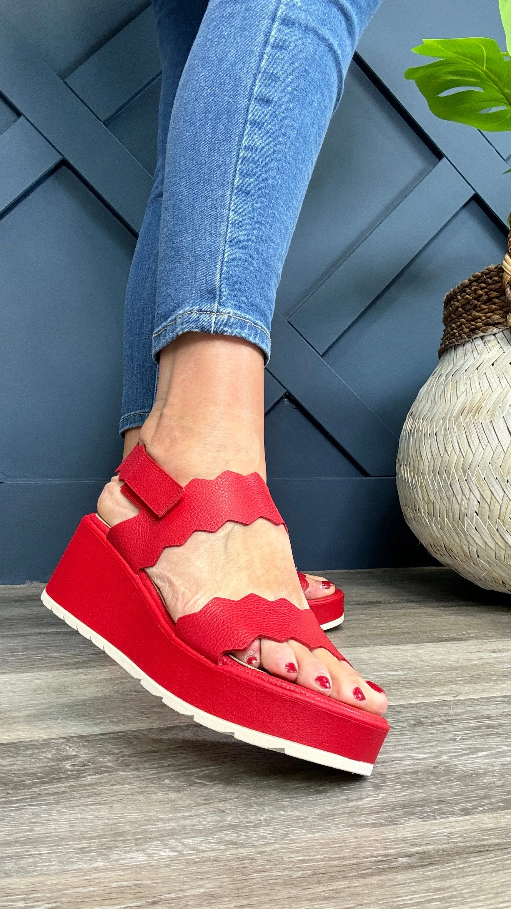 Tessa  Sandal
