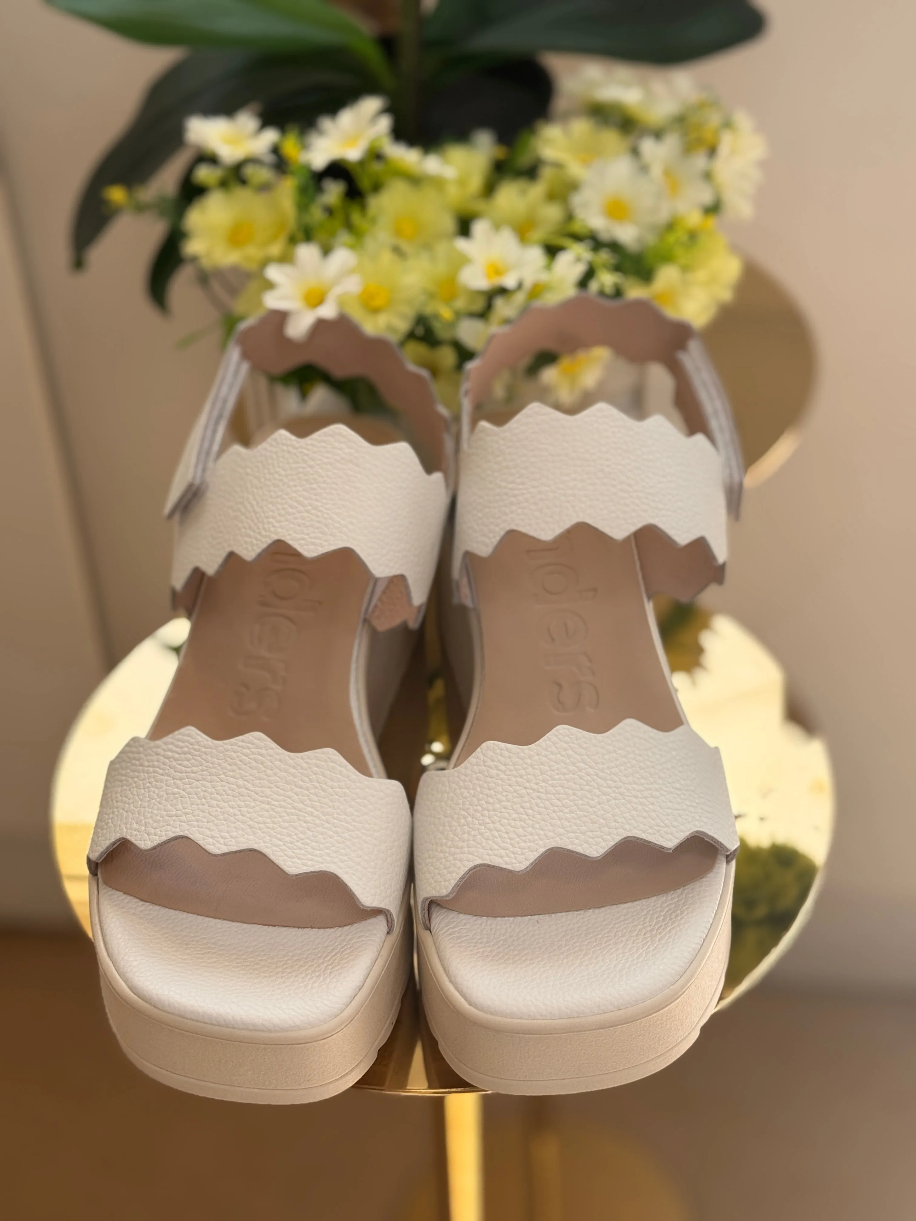 Tessa  Sandal