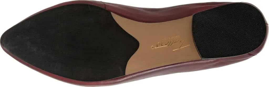 Trotters Women's Emotion Loafer Flat