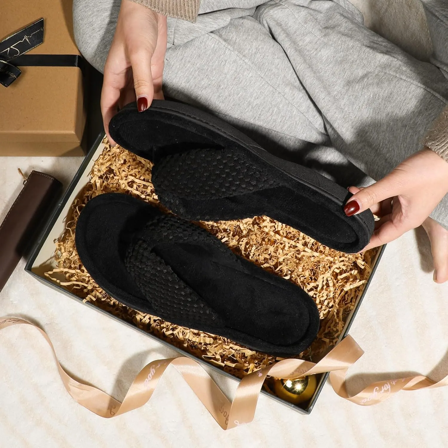ULTRAIDEAS Women's Popcorn Flip Flop House Slipper with Memory Foam