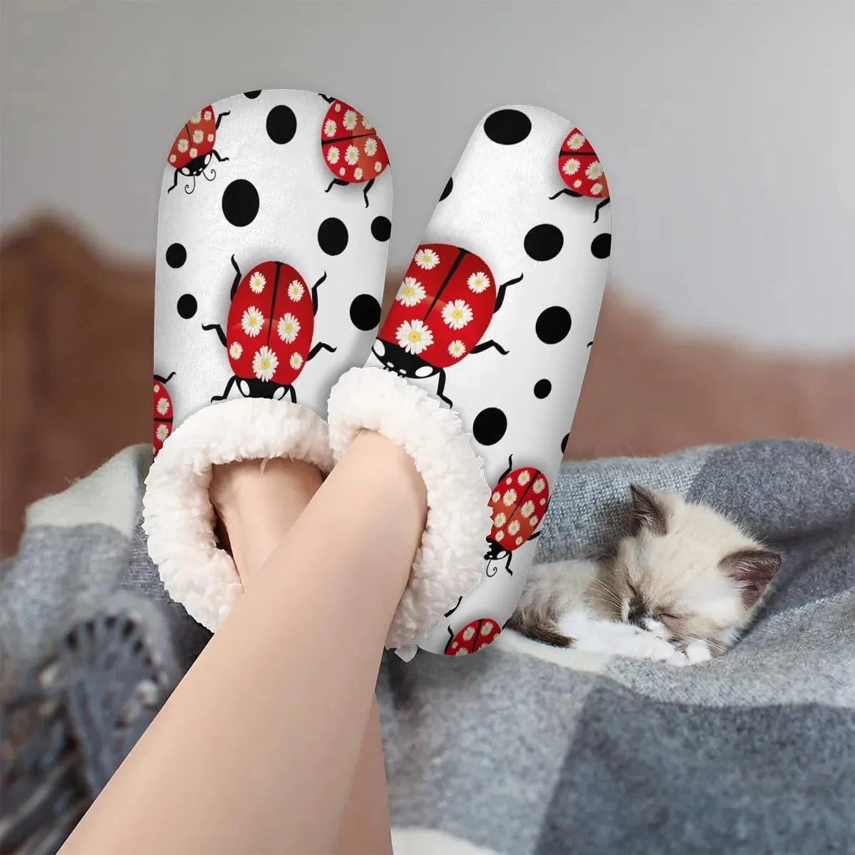Watercolor Dots Chrysanthemum Ladybird Slipper for Women and Men Non-Slip Fuzzy Slipper Socks Memory Foam Slippers Winter Warm Home Slippers Fur Lining