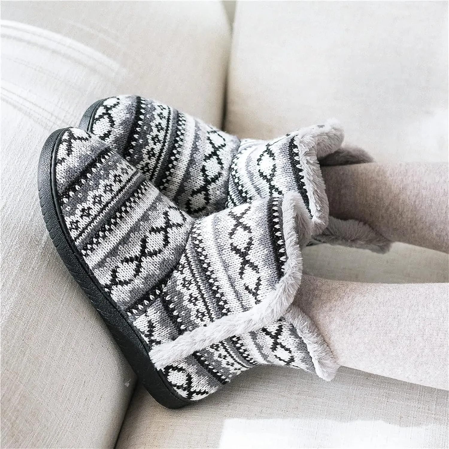 Winter Warm Ankle Slippers for Men Women, Indoor Outdoor Plush High Top Boots Knitted Anti-Slip Ankle Slippers