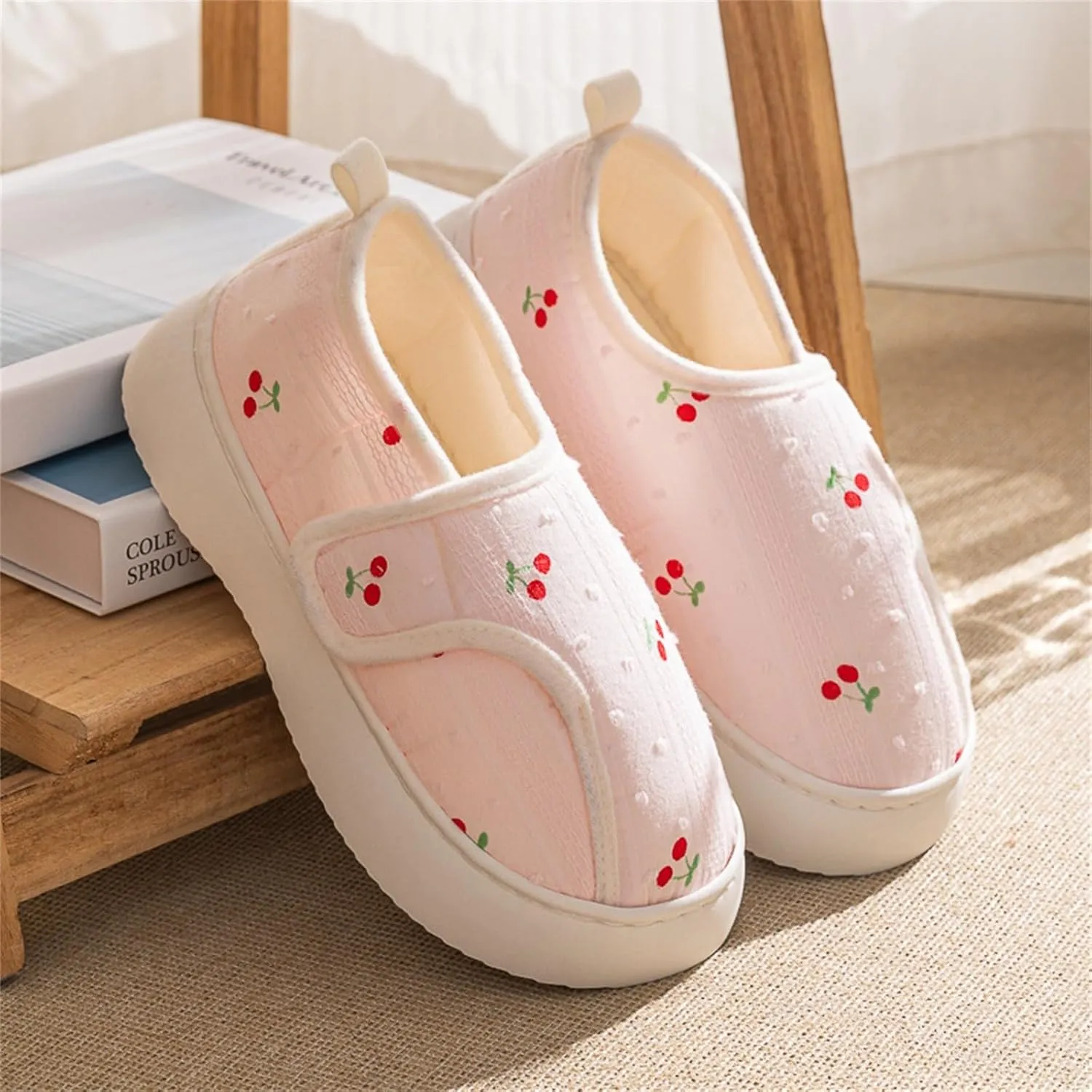 Womens Cute Closed Toe Slippers Indoor Lightweight Cozy Adjustable House Slippers Outdoor Slip On Travel Walking Shoe