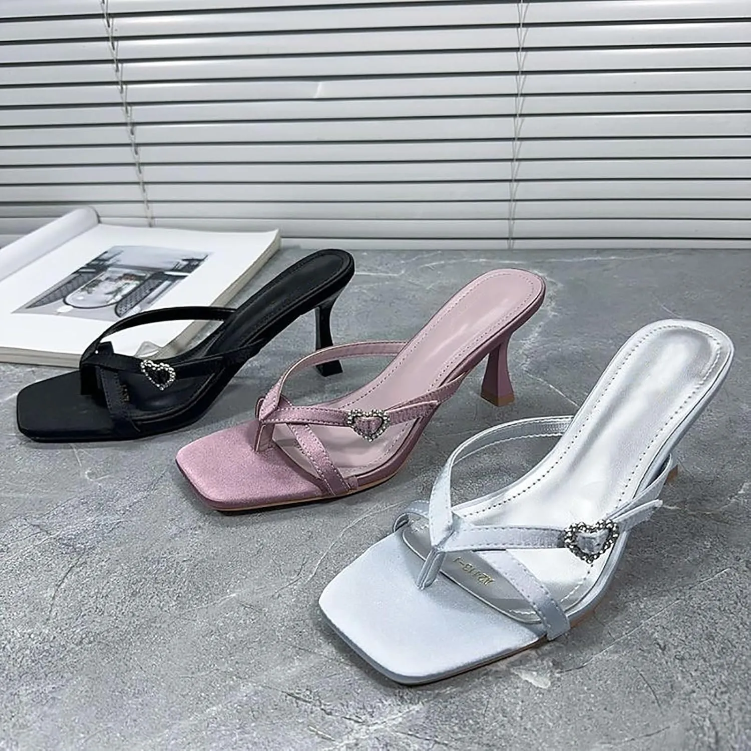 Women's Heart Shaped Buckle Thong Stiletto Sandals Fashion Slip On Square Open Toe Kitten Heel Flip Flops Summer T Strap High Heel Dressy Slide Shoes