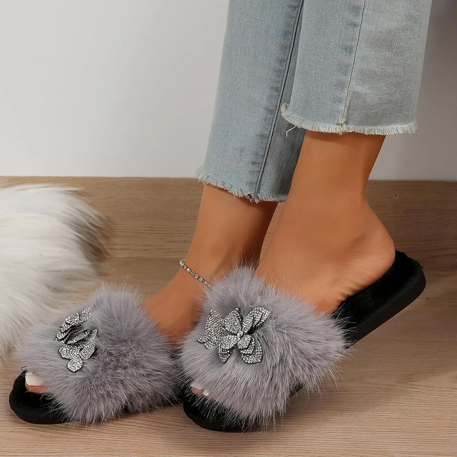 Women's Plush Slipper Plus Velvet Open Toe Slippers Soft Flat Soled Slippers Fashion Indoor and Women Slide