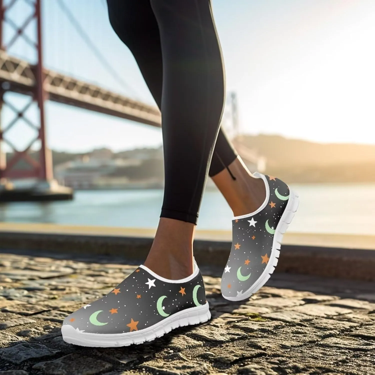 Women's Slip On Sneakers Comfort Casual Travel Walking Shoes Lightweight Non Slip Sports Running Shoes US 5.5-11.5