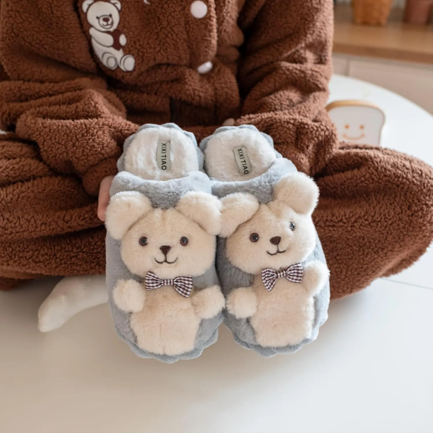 XIXITIAO Bunny Slippers for Women,Bear Slippers for Men,Cute Animal Fluffy Slippers,Cozy Kawaii Slippers,Character Slippers,Funny Couple Slippers,Teddy Bear Slippers,Pink Rabbit Slippers