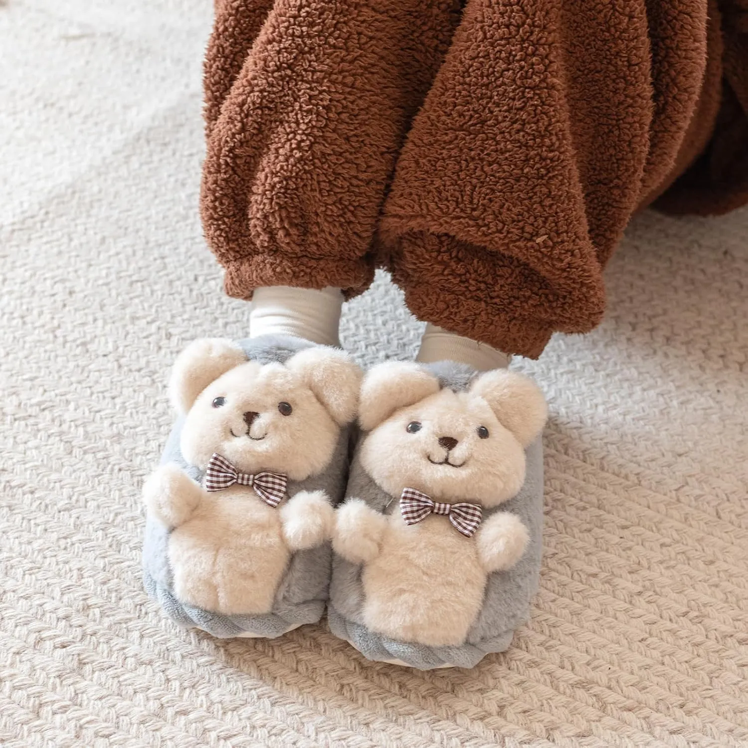 XIXITIAO Bunny Slippers for Women,Bear Slippers for Men,Cute Animal Fluffy Slippers,Cozy Kawaii Slippers,Character Slippers,Funny Couple Slippers,Teddy Bear Slippers,Pink Rabbit Slippers