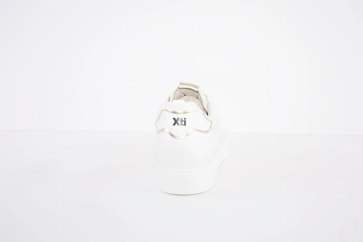 XTI - 44319 FLAT LACED FASHION SHOE - WHITE