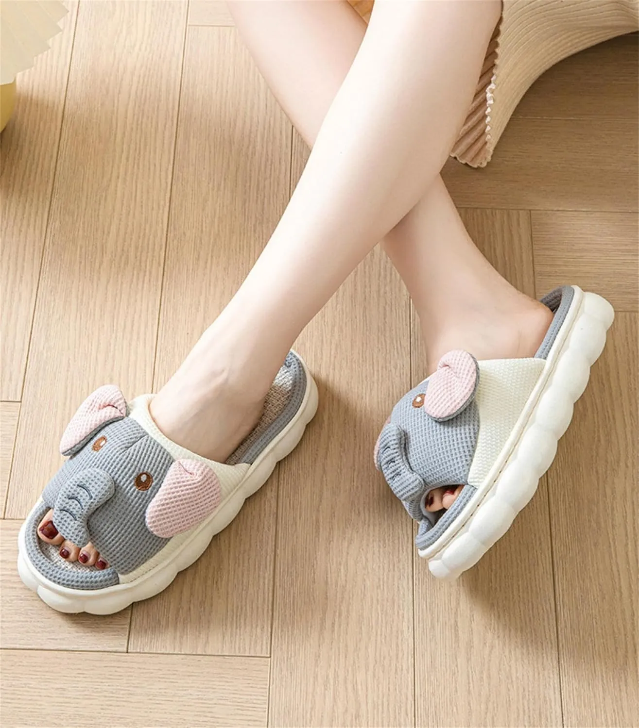 YILANLAN Women slippers Animal slippers Cartoon pig slippers Linen slippers at home Cute and comfortable plush slippers cow shoes